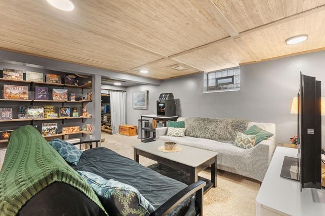 5811 Portland Avenue, Minneapolis, MN 55417