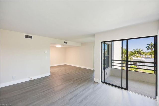 3605 Boca Ciega DR 208, Naples, FL 34112