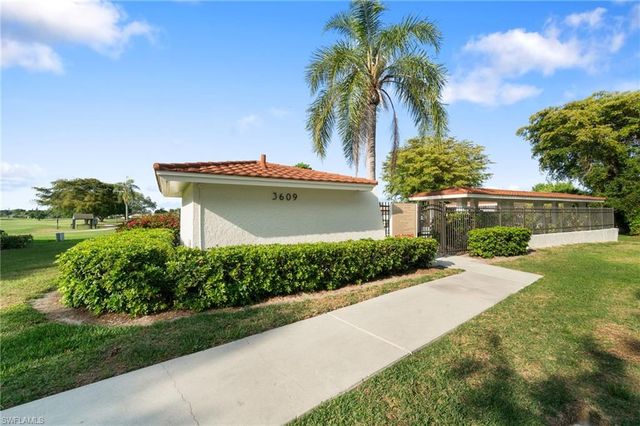 3605 Boca Ciega DR 208, Naples, FL 34112