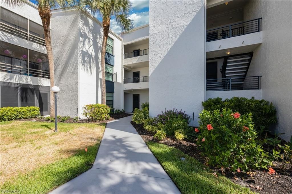 3605 Boca Ciega DR 208, Naples, FL 34112