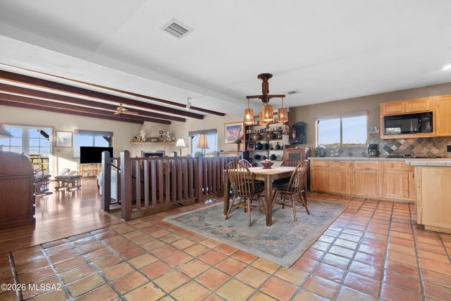 1733 N Placita Tuberia, Tucson, AZ 85745