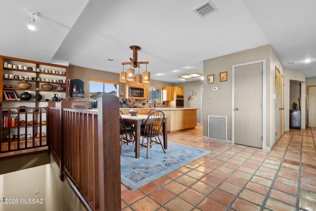 1733 N Placita Tuberia, Tucson, AZ 85745