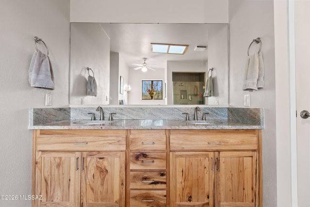 1733 N Placita Tuberia, Tucson, AZ 85745