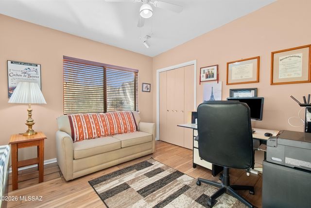 1733 N Placita Tuberia, Tucson, AZ 85745