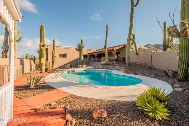 1733 N Placita Tuberia, Tucson, AZ 85745