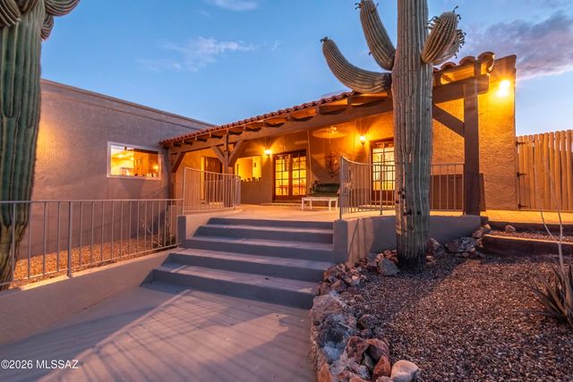 1733 N Placita Tuberia, Tucson, AZ 85745