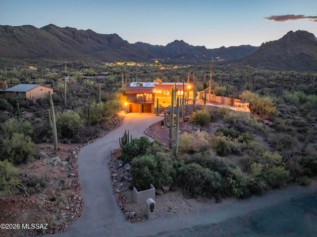 1733 N Placita Tuberia, Tucson, AZ 85745