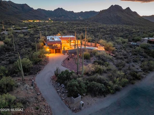 1733 N Placita Tuberia, Tucson, AZ 85745