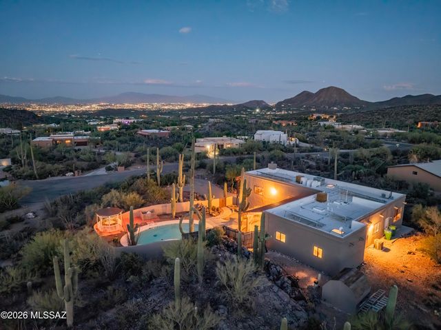 1733 N Placita Tuberia, Tucson, AZ 85745