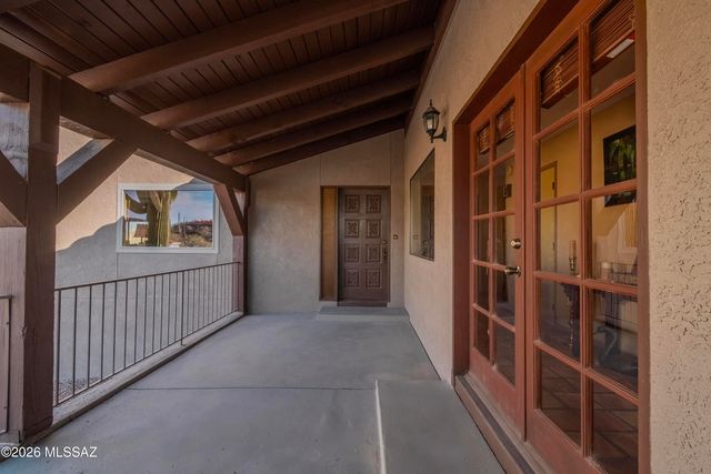 1733 N Placita Tuberia, Tucson, AZ 85745