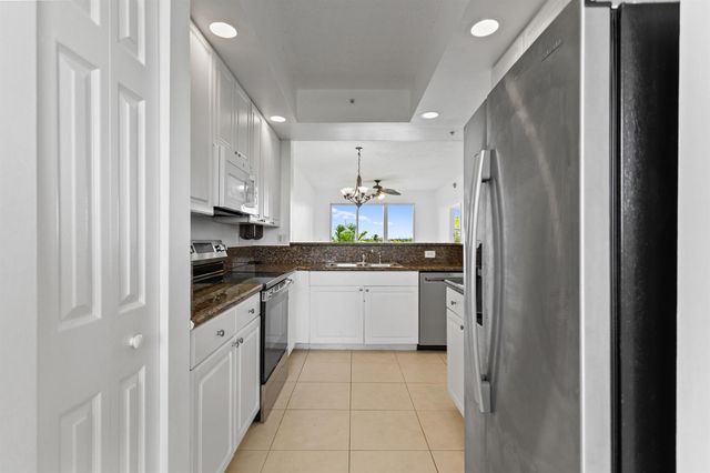 27 Royal Palm Way 503, Boca Raton, FL 33432