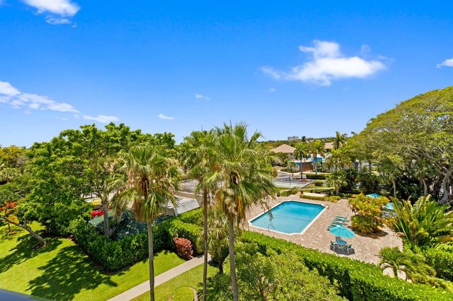 27 Royal Palm Way 503, Boca Raton, FL 33432