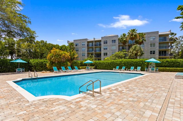 27 Royal Palm Way 503, Boca Raton, FL 33432