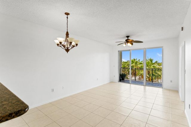 27 Royal Palm Way 503, Boca Raton, FL 33432