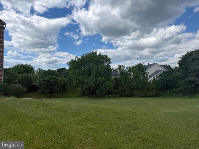4996 ILCHESTER RD, Ellicott City, MD 21043