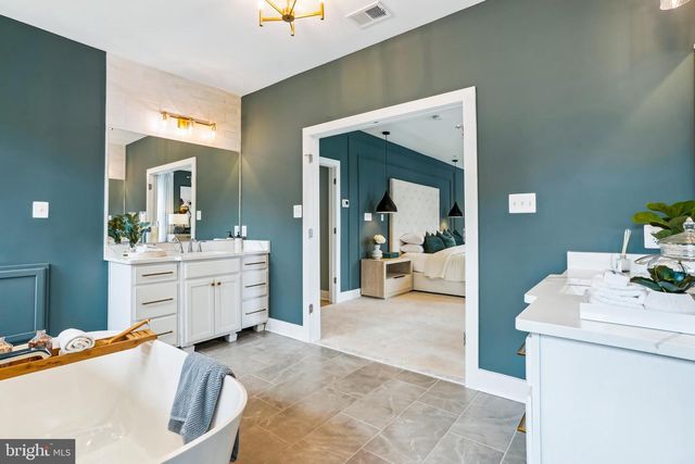 4996 ILCHESTER RD, Ellicott City, MD 21043