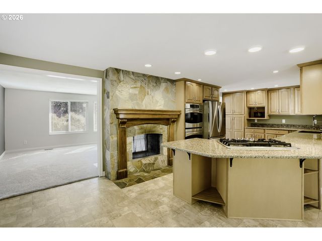 20460 Nw ROCK CREEK Blvd, Portland, OR 97229