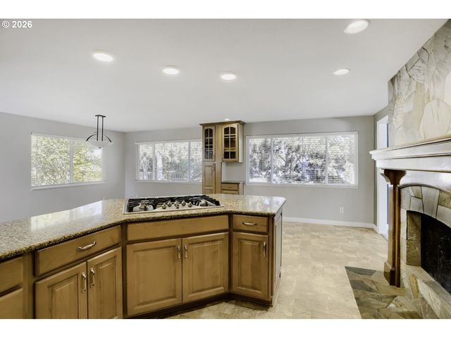 20460 Nw ROCK CREEK Blvd, Portland, OR 97229