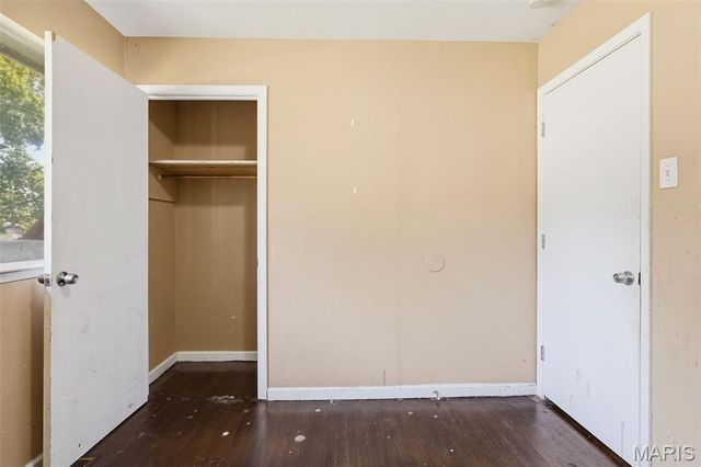 1506 Varnum Drive, St Louis, MO 63136