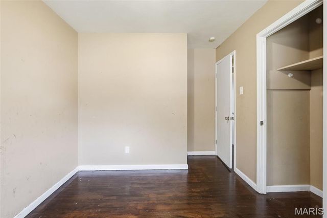 1506 Varnum Drive, St Louis, MO 63136