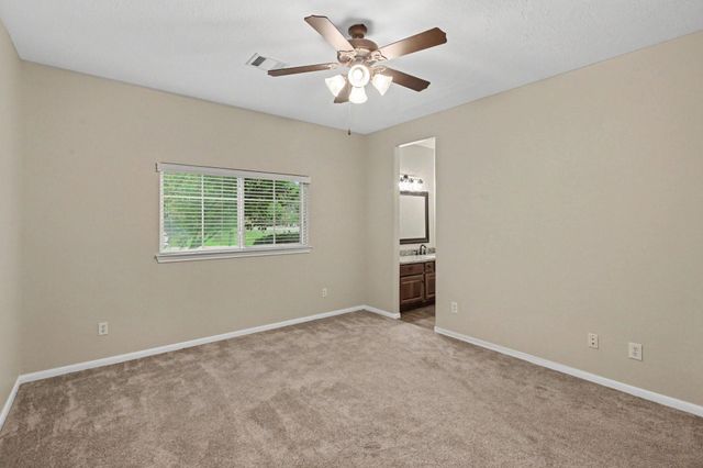 52 La Jolla Circle, Montgomery, TX 77356