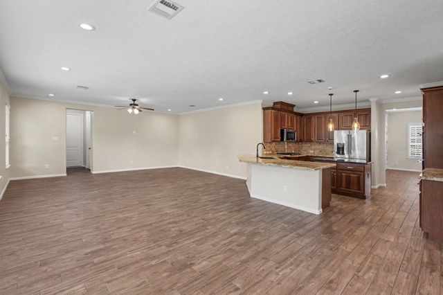 52 La Jolla Circle, Montgomery, TX 77356
