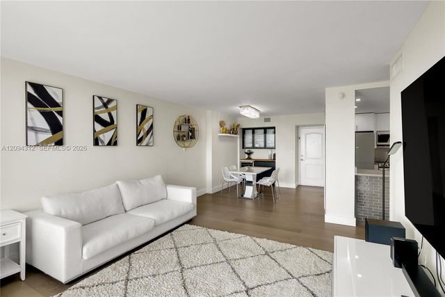 100 Bayview Drive 1008, Sunny Isles Beach, FL 33160