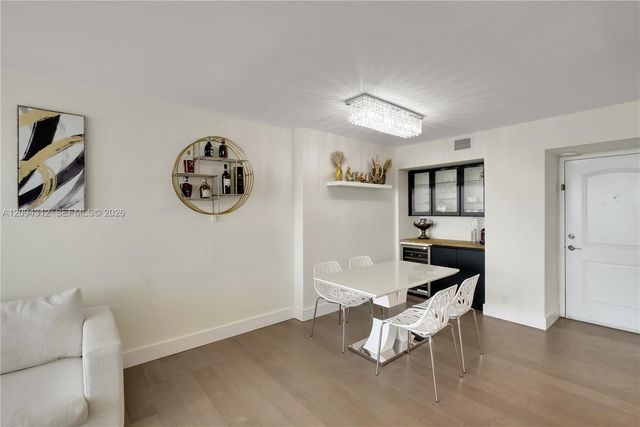 100 Bayview Drive 1008, Sunny Isles Beach, FL 33160