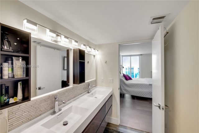 100 Bayview Drive 1008, Sunny Isles Beach, FL 33160