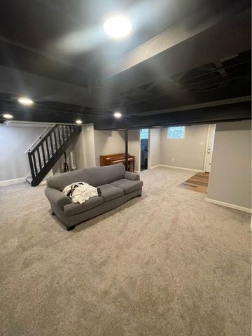 737 Garlow Blvd, Plum Boro, PA 15239