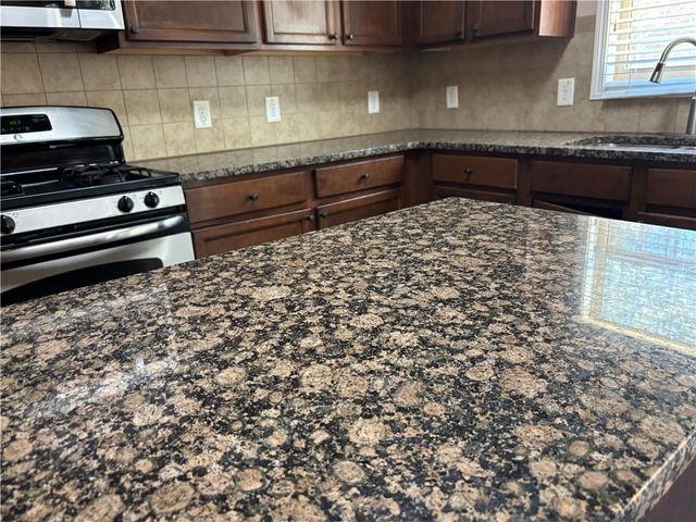 7562 Watson Circle, Locust Grove, GA 30248