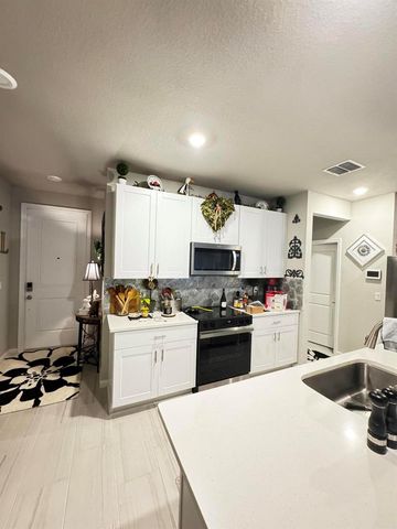 5646 SE Edgewater Circle, Stuart, FL 34997