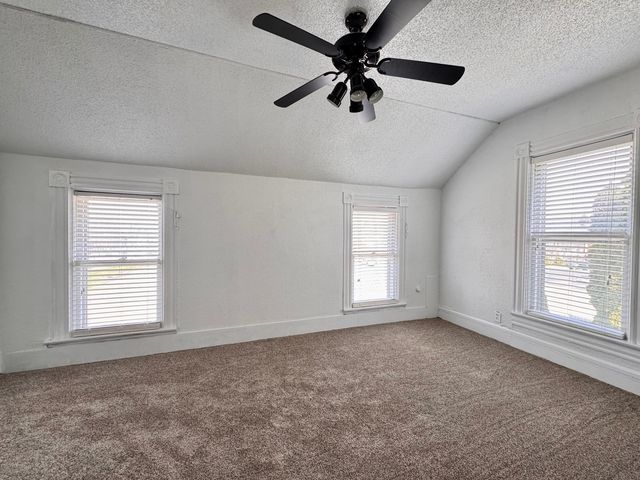 706 S Hennepin Avenue, Dixon, IL 61021