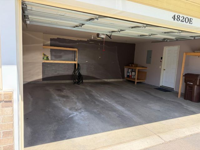 4820 Underwood Lane N E, Plymouth, MN 55442