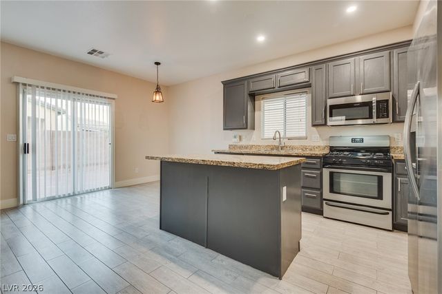 40 Hoke Edward Court, North Las Vegas, NV 89031