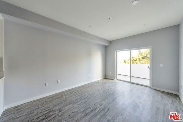 5506 Thornburn Street 401, Los Angeles, CA 90045