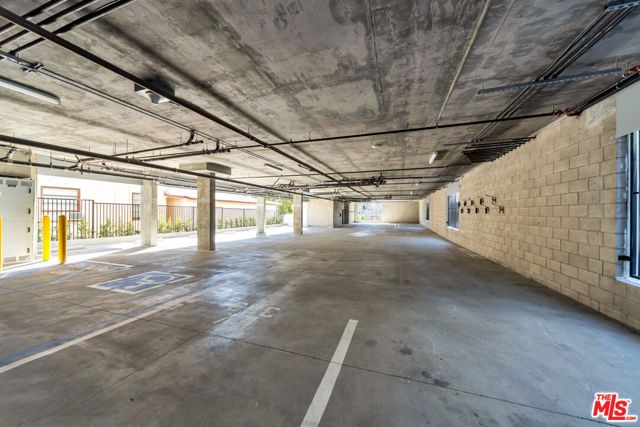 5506 Thornburn Street 401, Los Angeles, CA 90045