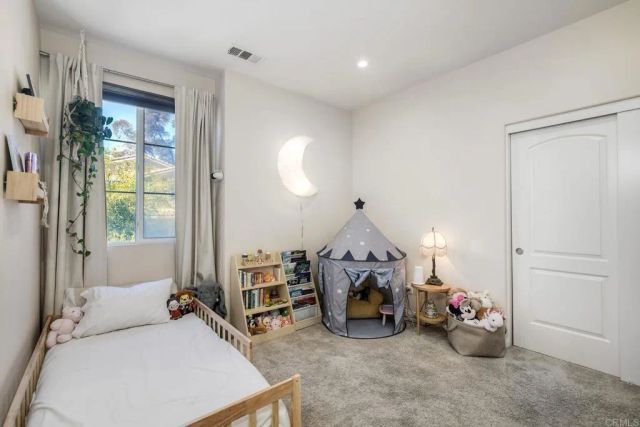 628 Topaz Court, Vista, CA 92083