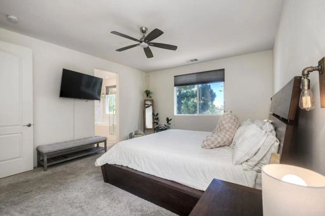 628 Topaz Court, Vista, CA 92083