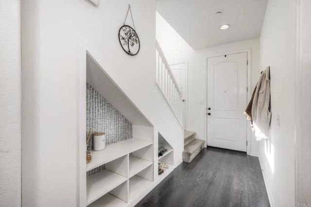 628 Topaz Court, Vista, CA 92083