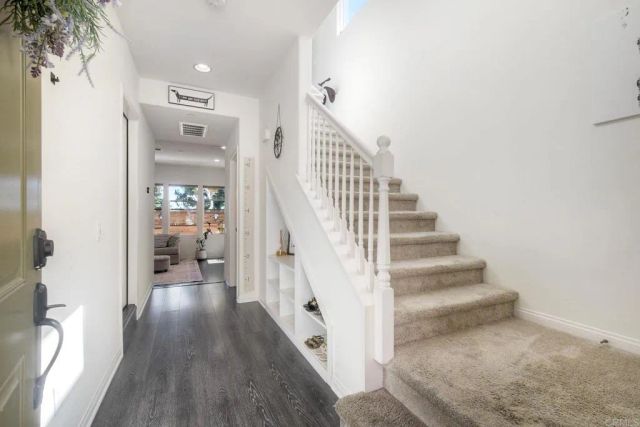 628 Topaz Court, Vista, CA 92083