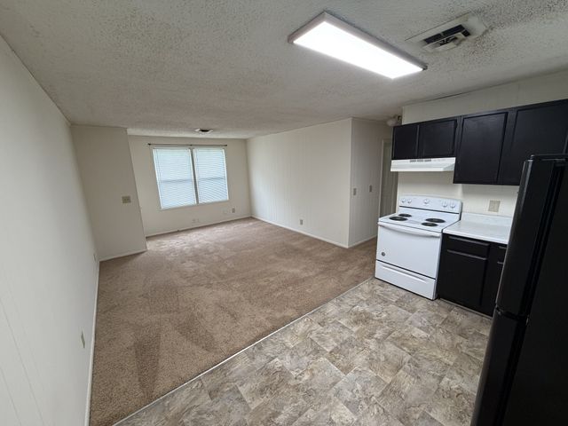 1506 Idlewild Dr Apt B, Lebanon, TN 37087