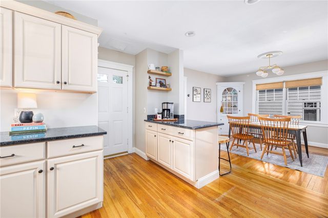 23 Lawn Avenue, Warwick, RI 02888