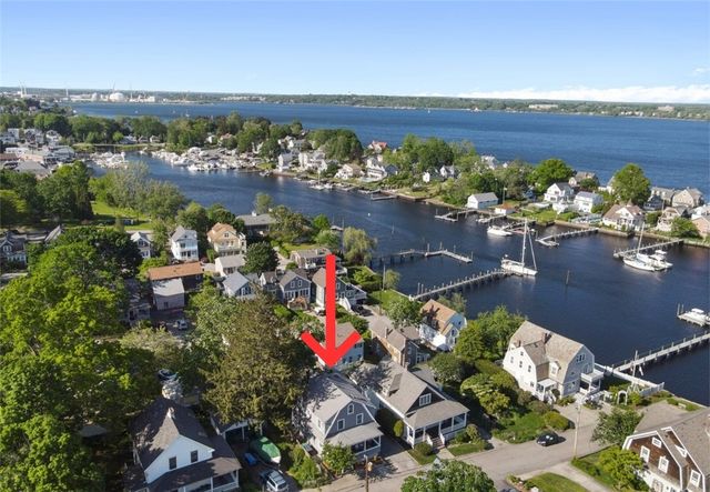 23 Lawn Avenue, Warwick, RI 02888