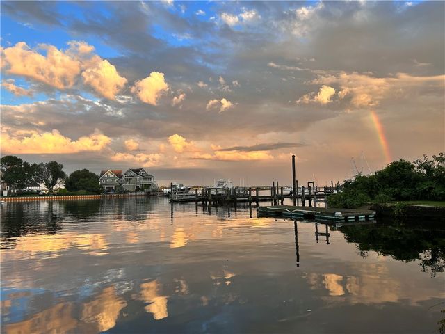 23 Lawn Avenue, Warwick, RI 02888