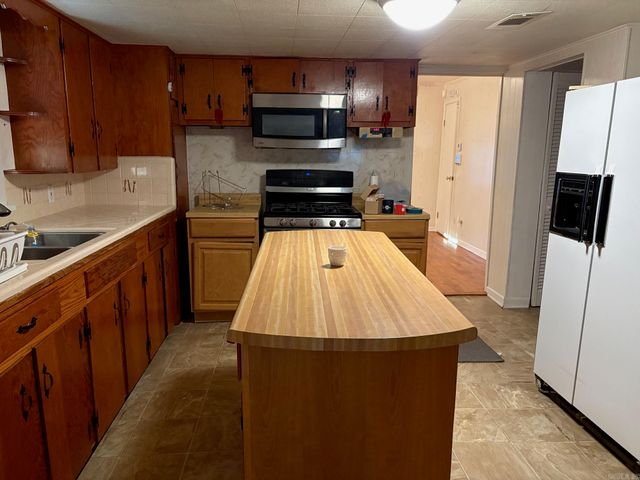 5808 Duke Street, Pine Bluff, AR 71602