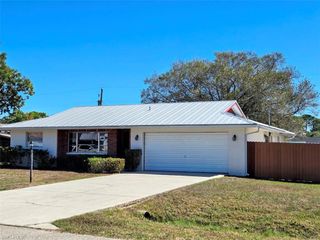 17070 Wayzata CT, North Fort Myers, FL 33917