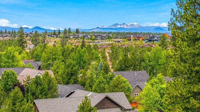 19411 Brookside Way, Bend, OR 97702