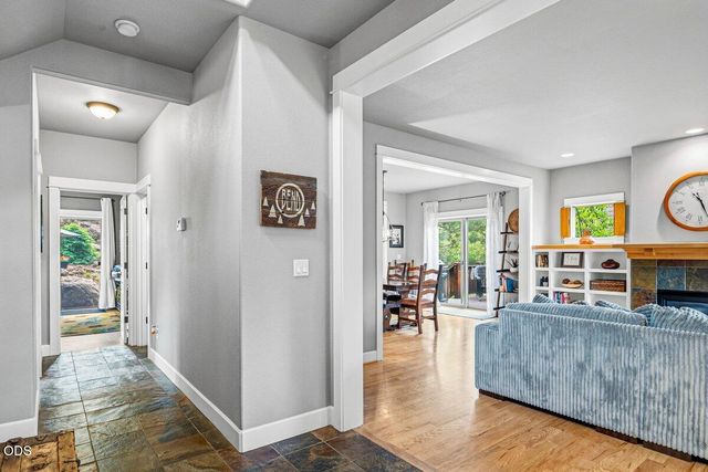 19411 Brookside Way, Bend, OR 97702