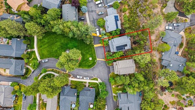 19411 Brookside Way, Bend, OR 97702